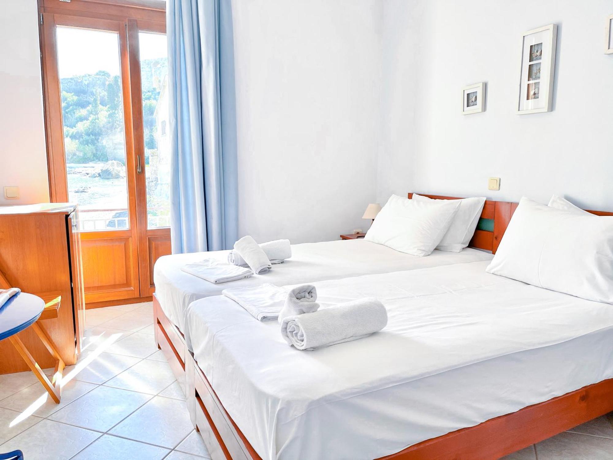 Xenios Zeus Rooms Koroni  Exterior foto