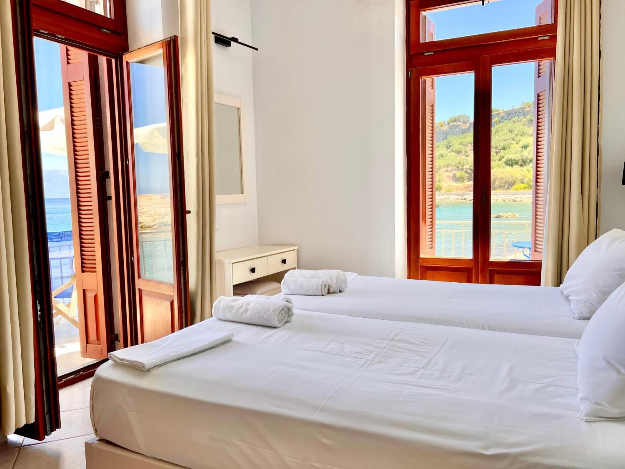 Xenios Zeus Rooms Koroni  Exterior foto