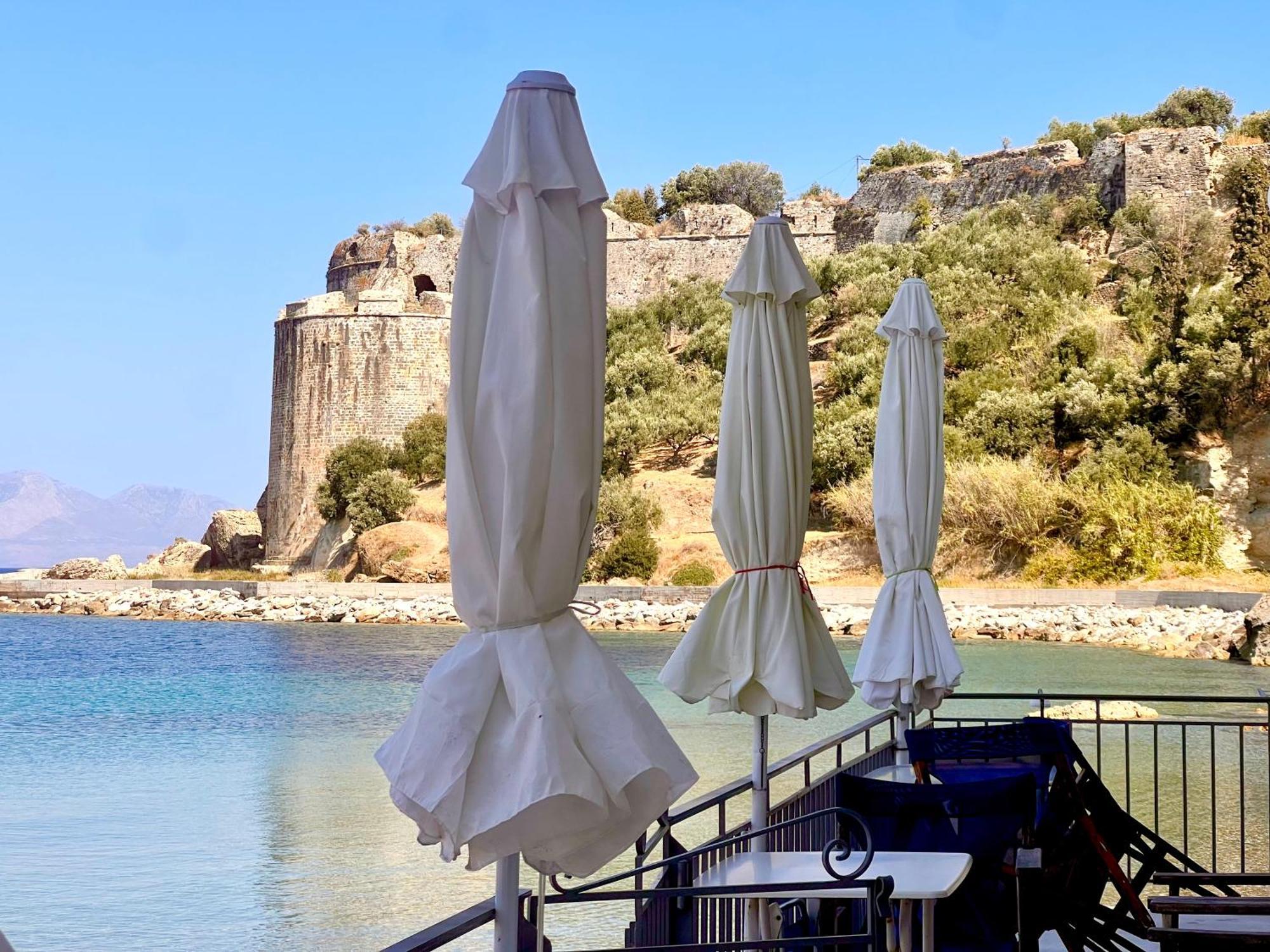 Xenios Zeus Rooms Koroni  Exterior foto